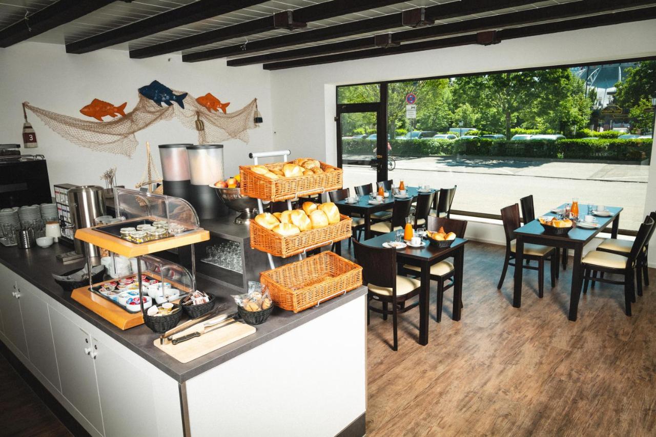 Pension Am Park Rust Bagian luar foto