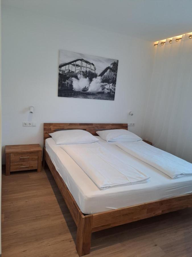 Pension Am Park Rust Bagian luar foto